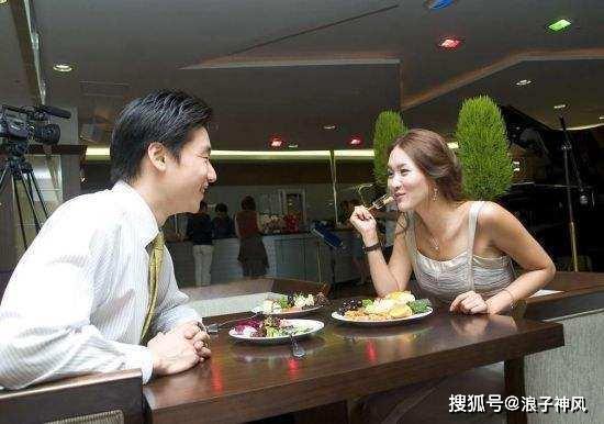 吃瓜视频相亲,相亲现场爆笑连连,甜蜜爱情悄然萌芽