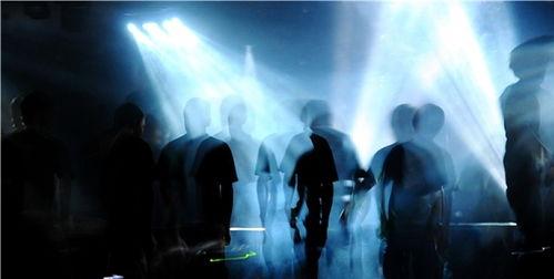 近期吃瓜事件酒吧,揭秘近期吃瓜事件背后的真相与争议