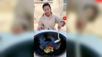 小胖孩吃瓜,小胖孩的甜蜜瓜果时光