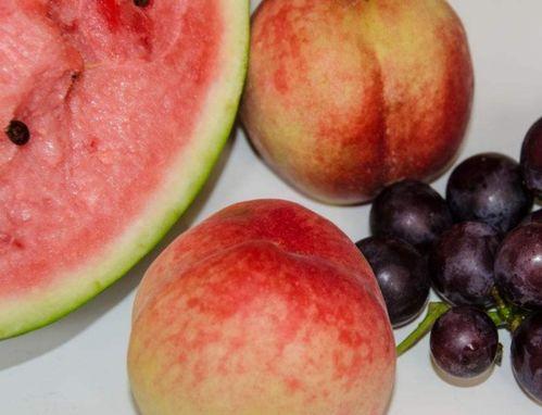 吃瓜吃桃能一起吃吗,能否兼得美味与健康的完美搭配?