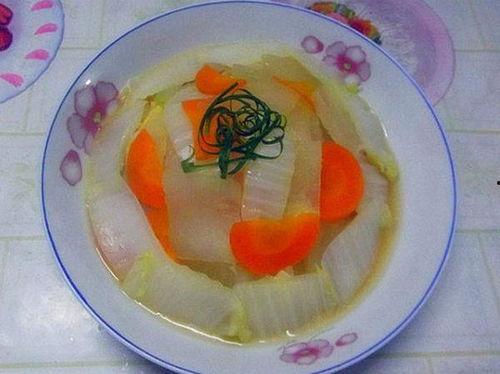 角瓜胡萝卜可以一起吃不,角瓜胡萝卜同食无不良反应