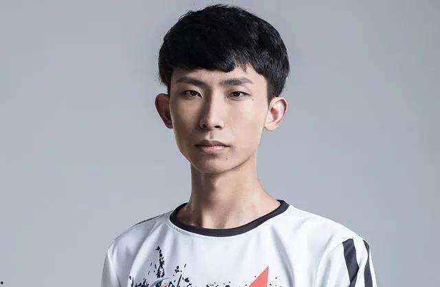 梦泪吃瓜看kpl,深度解析KPL赛场风云